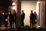 Imagens mostram Bolsonaro chegando na casa de José Aldo, em Orlando